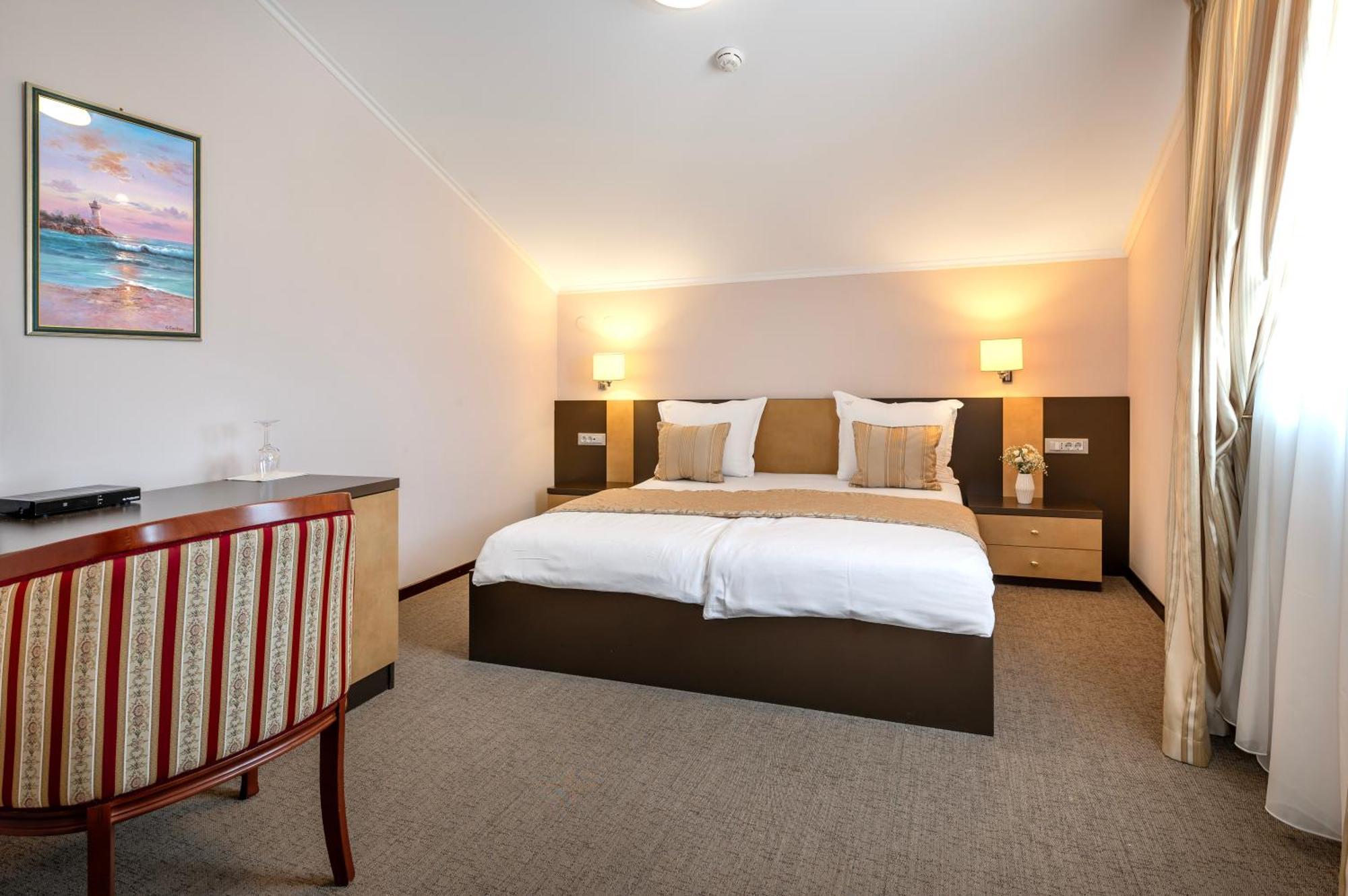Guest Accommodation Atrium Gulin Лозовац Экстерьер фото